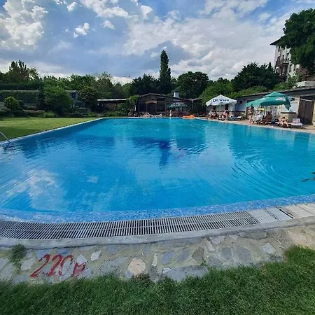 Bobi's Place-sveta Elena Apartment Warna